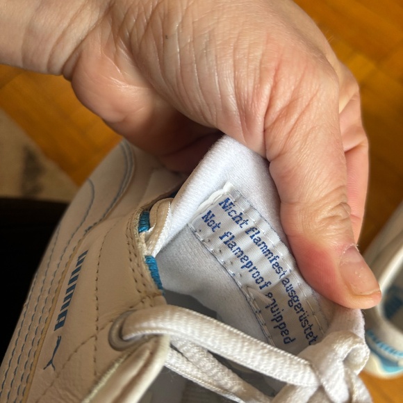 Y2k 90s white and blue puma - Perfect conditions * accepting offer - Picture 3 of 9